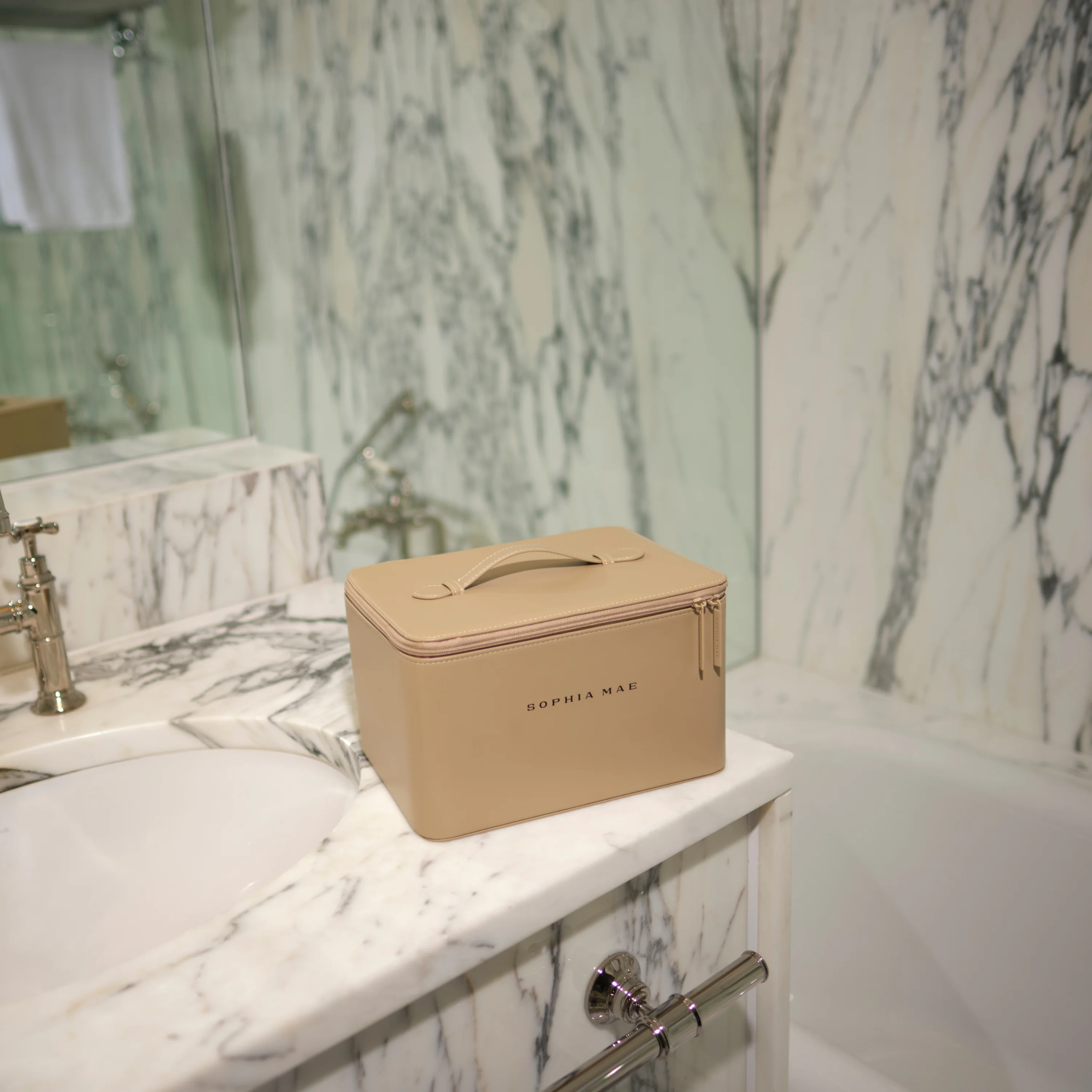 BEAUTY CASE - Image 4
