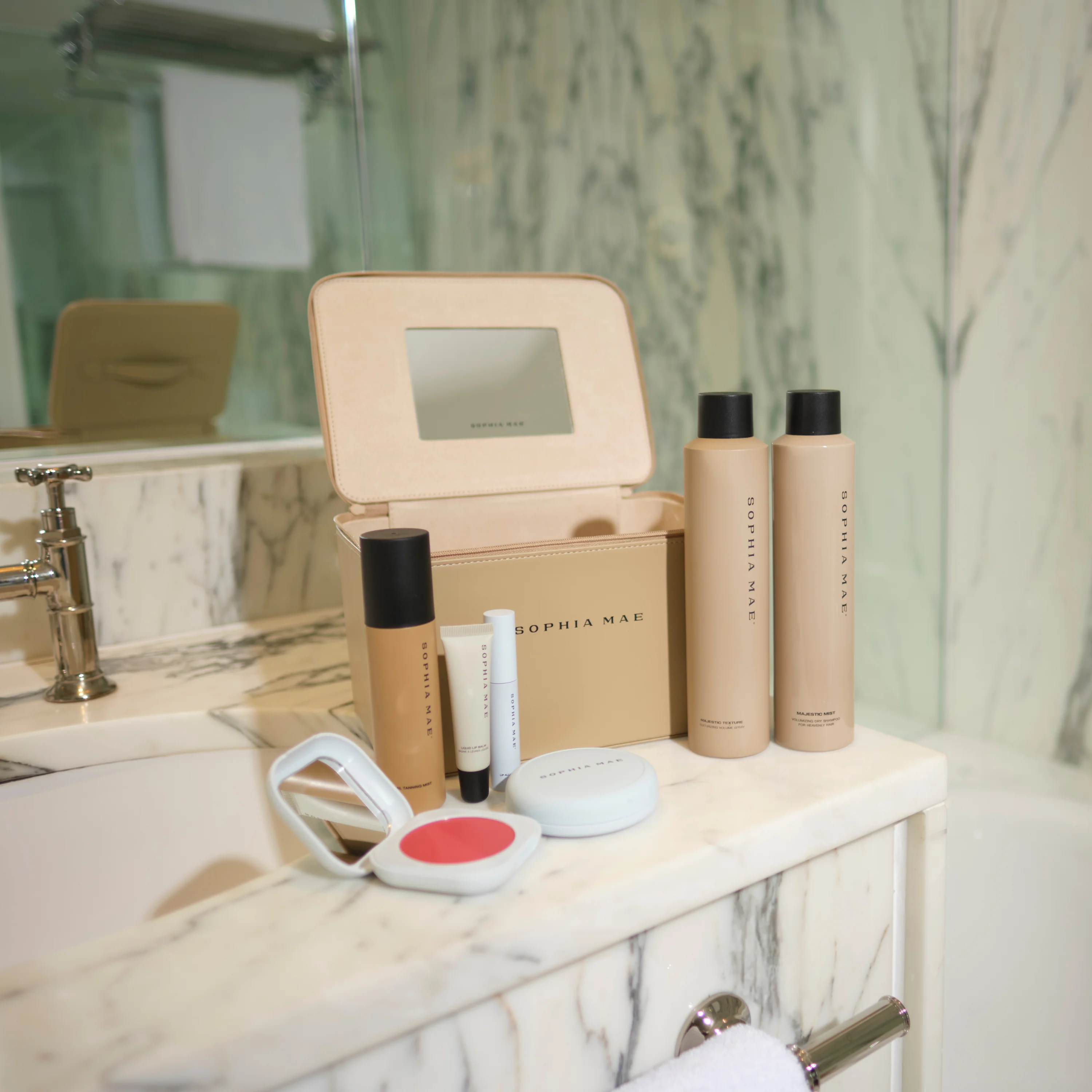 CURATED BEAUTY CASE - Image 2